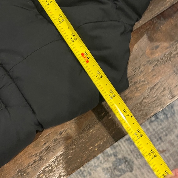 Vintage Abercrombie & Fitch Hooded Puffer Vest - Picture 15 of 17